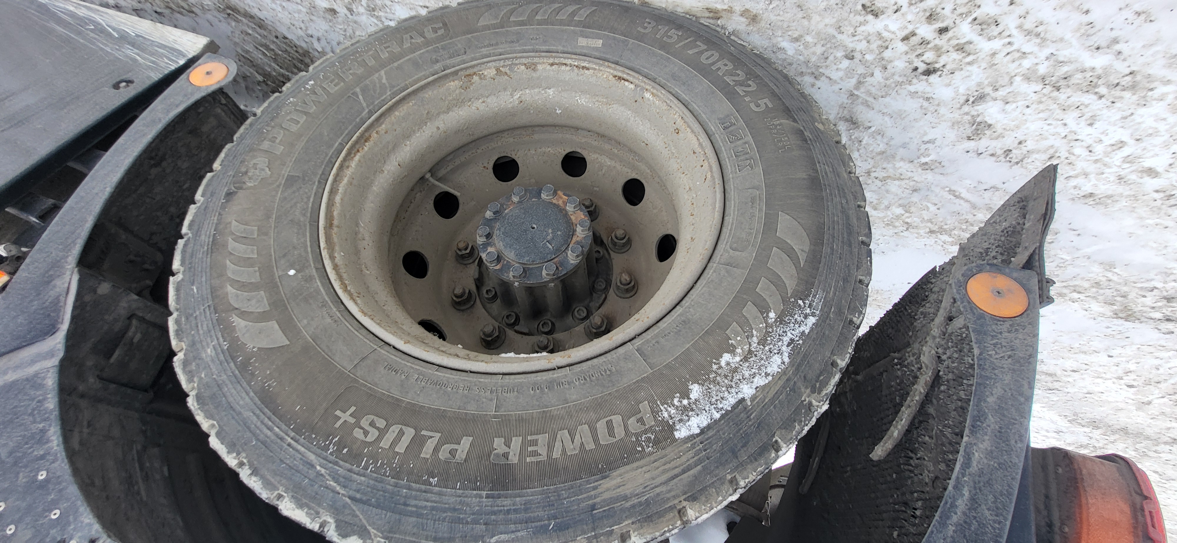 Foton AUMAN 4x2 Седельный тягач 2023 г. - фото 16