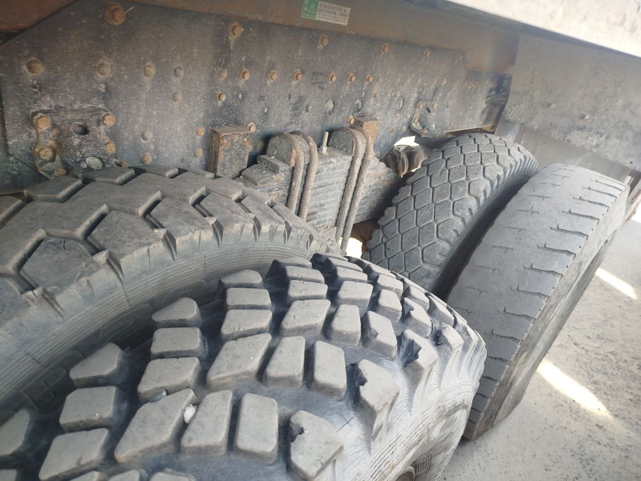 Shacman (Shaanxi) SX* 6x6 Самосвал 2023 г. - фото 14