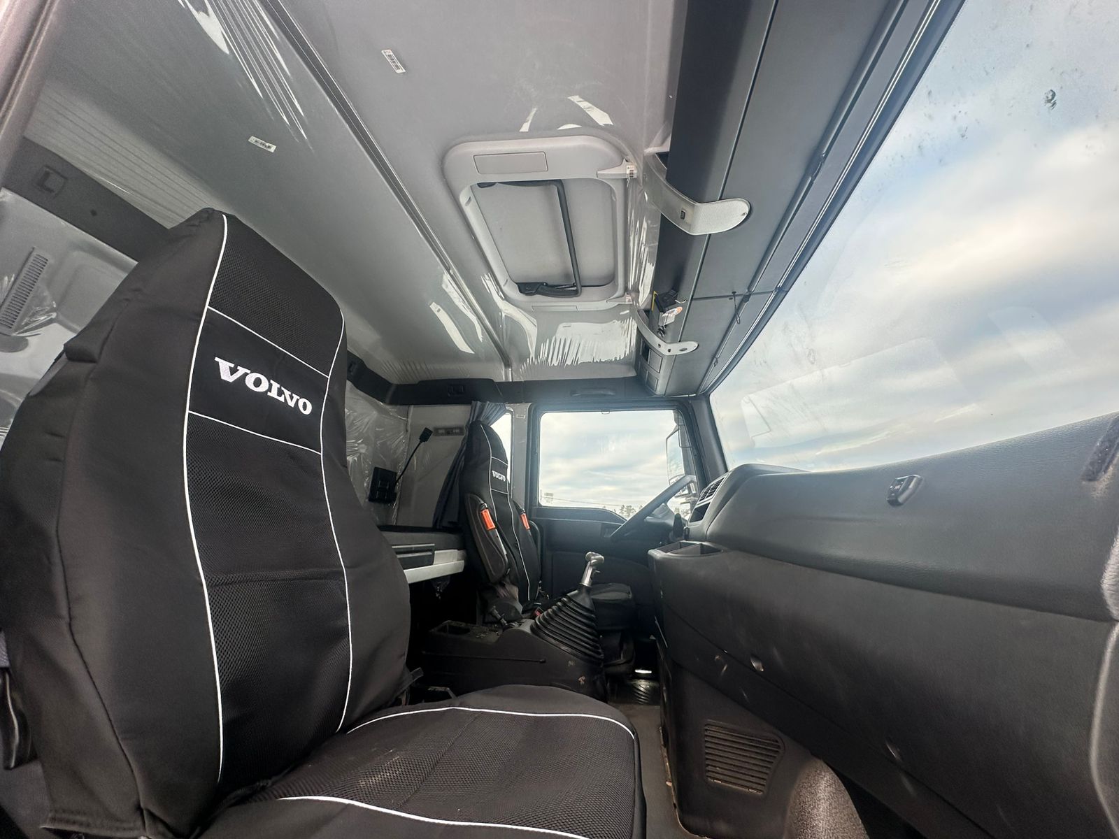 SITRAK C7H 8x4 Самосвал 2024 г. - фото 13