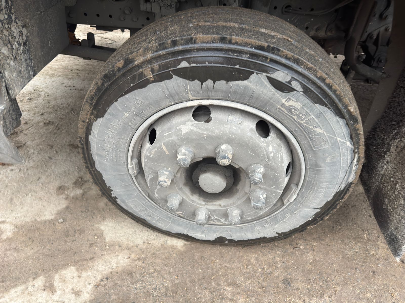 Foton AUMAN 4x2 Бортовой (Евроборт) 2024 г. - фото 12