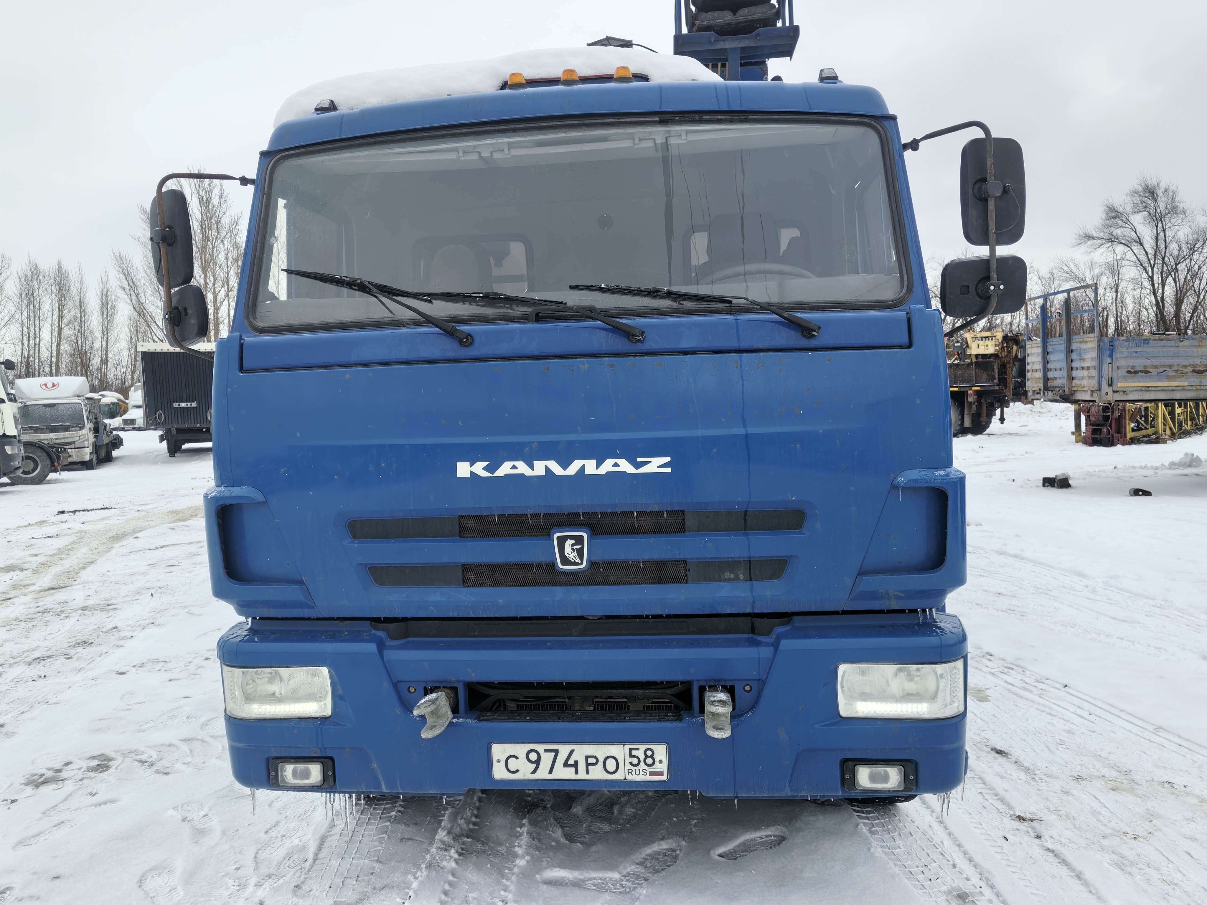 Галичский автокрановый завод (ГАКЗ) КМА-150* на шасси КамАЗ 65117 6x4 Бортовой с КМУ 2023 г.