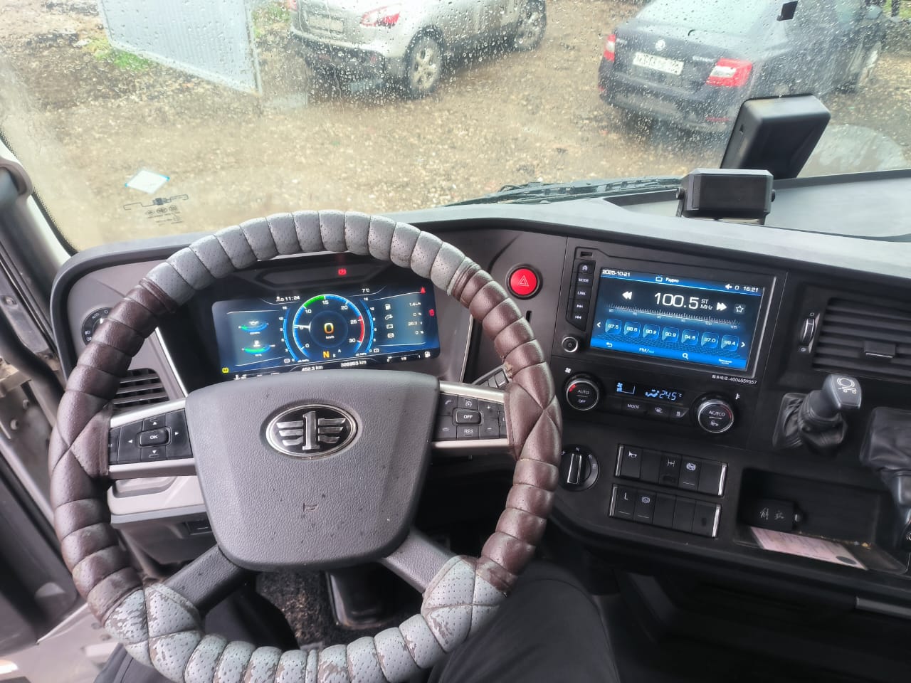 FAW J7 4x2 Седельный тягач 2023 г. - фото 14