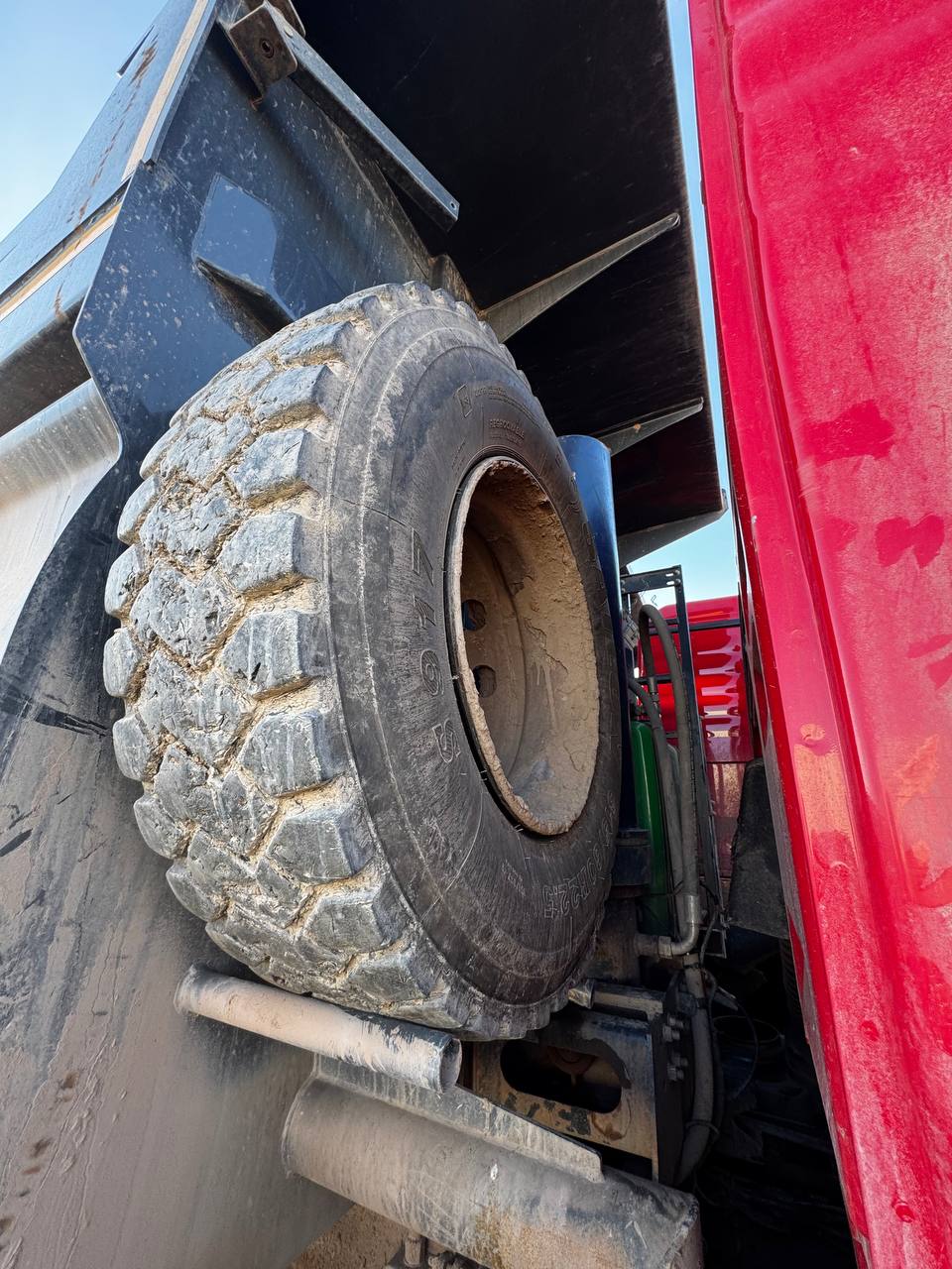 Howo T5G 8x4 Самосвал 2024 г. - фото 10