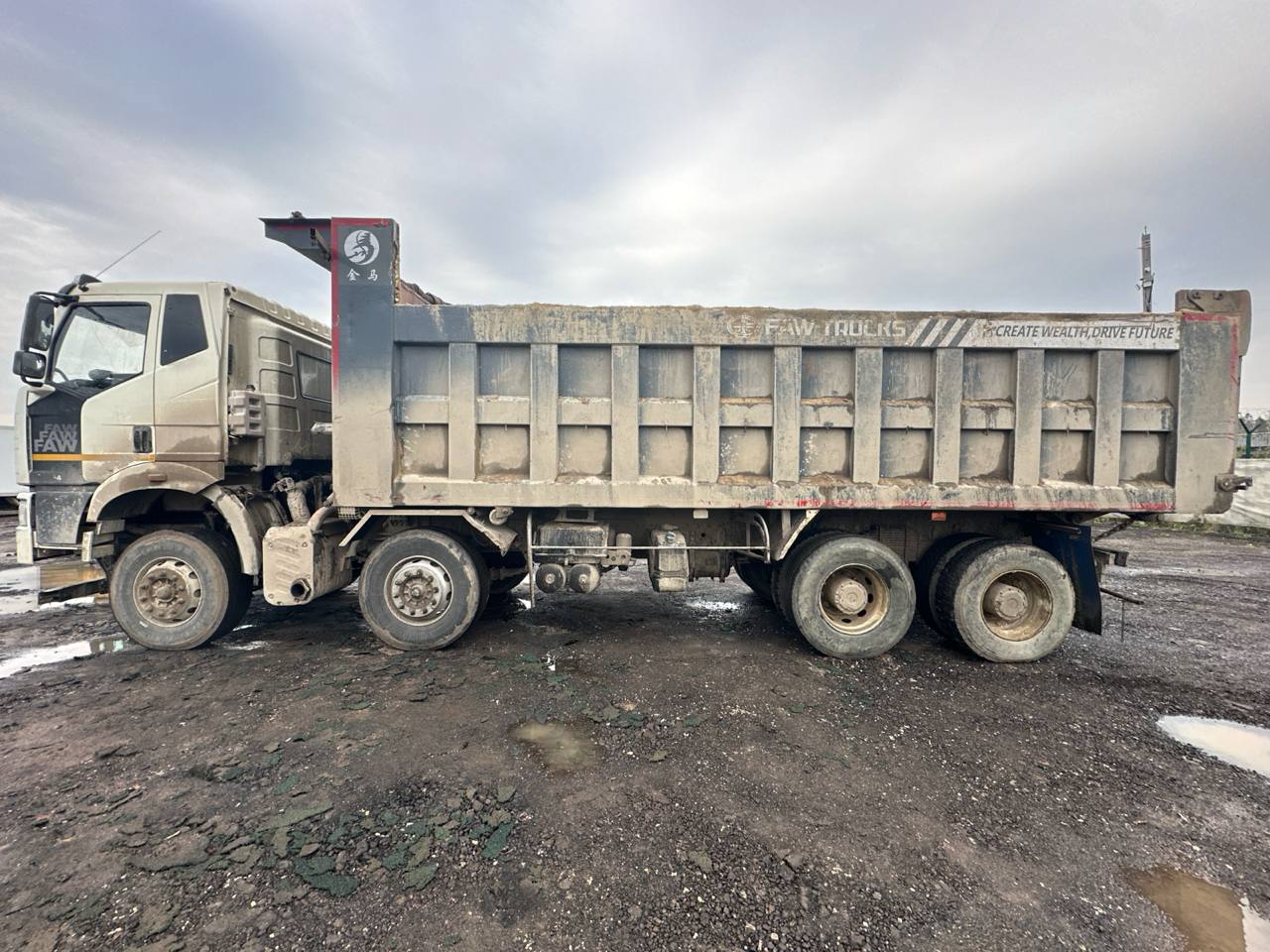 FAW J6 8x4 Самосвал 2021 г. - фото 3
