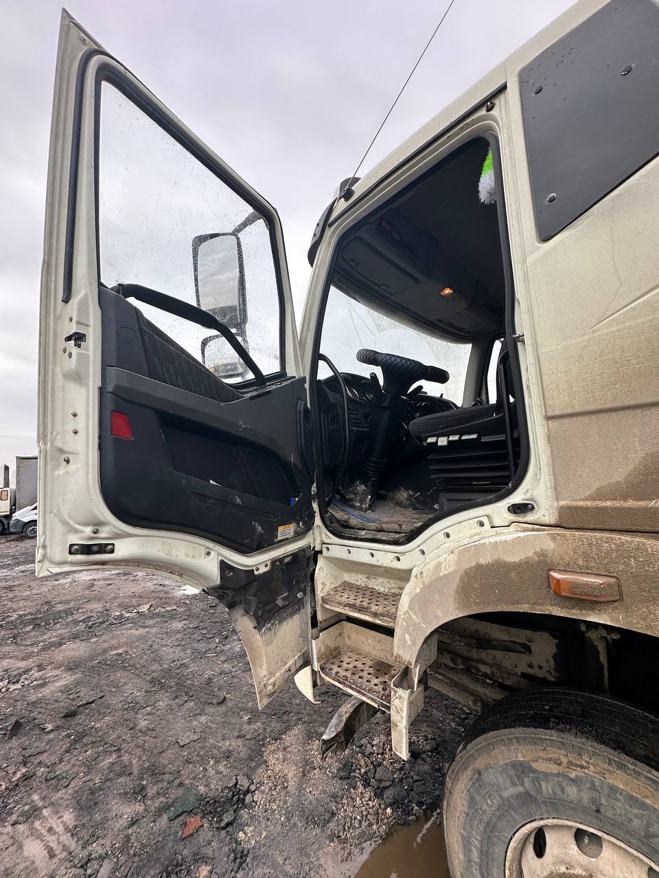 FAW J6 8x4 Самосвал 2021 г. - фото 10