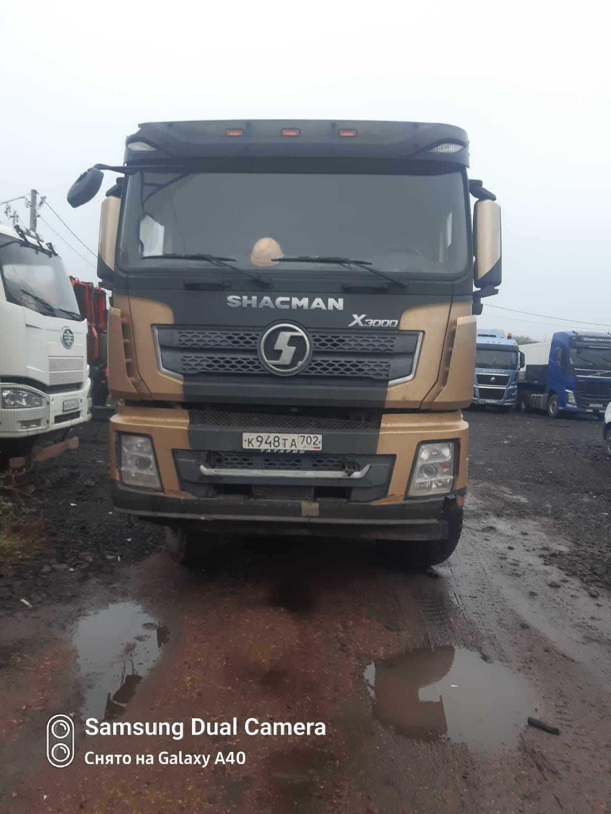 Shacman (Shaanxi) SX* 6x6 Седельный тягач 2022 г.