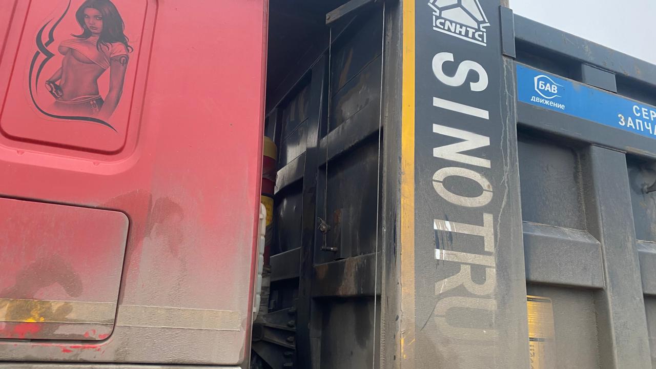 Howo ZZ* 6x4 Самосвал 2022 г. - фото 15