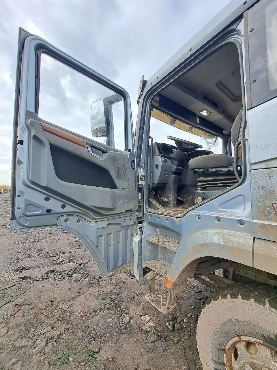 Shacman (Shaanxi) SX* 8x4 Самосвал 2023 г. - фото 8