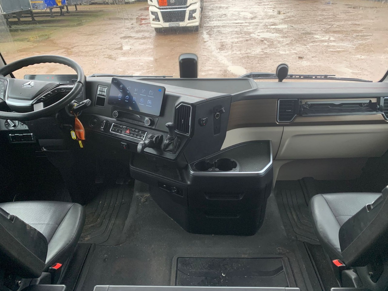 SITRAK C7H 6x2 Седельный тягач 2023 г. - фото 9