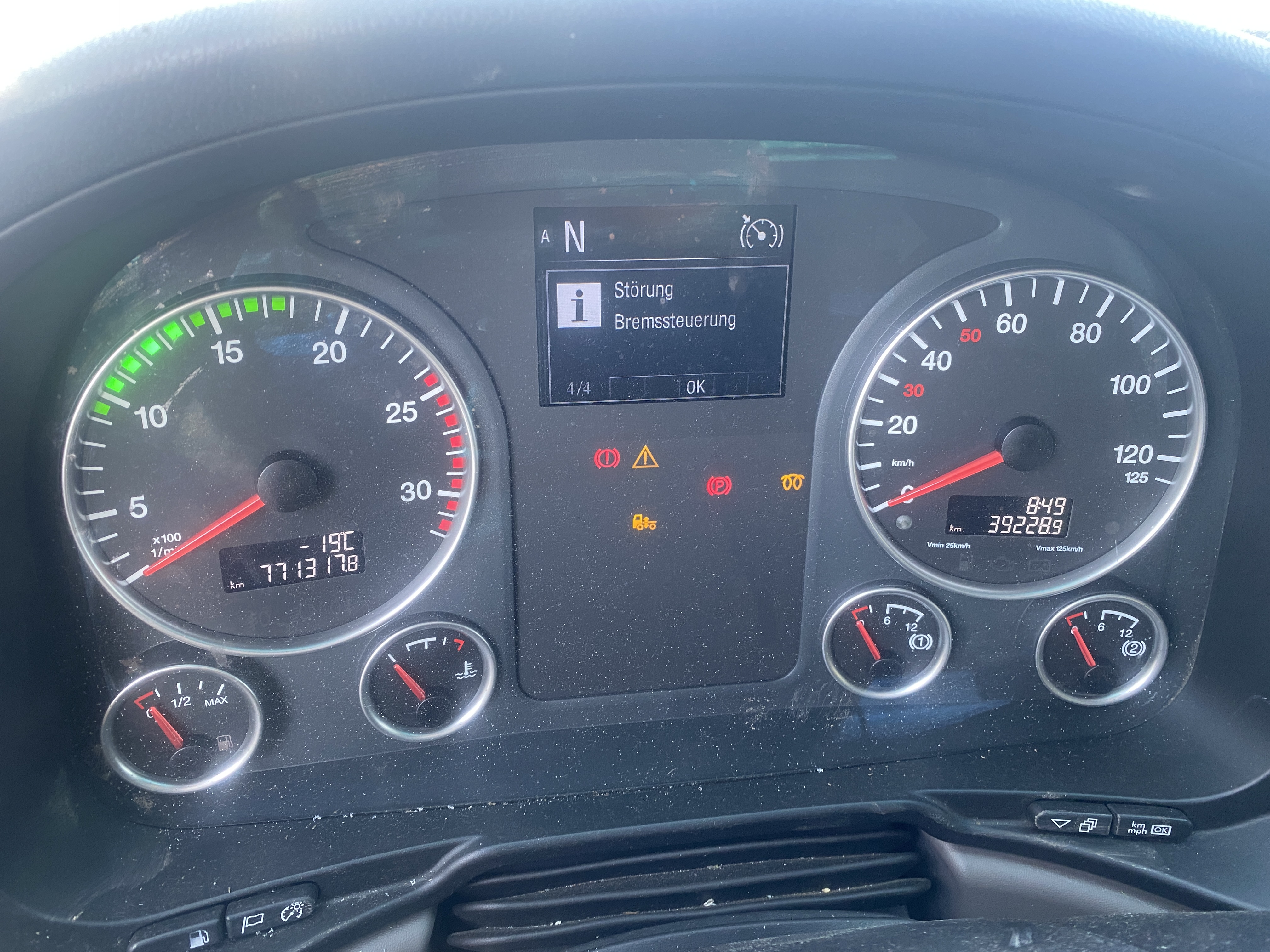 MAN TGX 4X2 Седельный тягач 2018 г. - фото 9