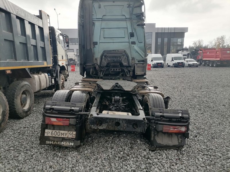 Shacman (Shaanxi) SX* 4x2 Седельный тягач 2023 г. - фото 6