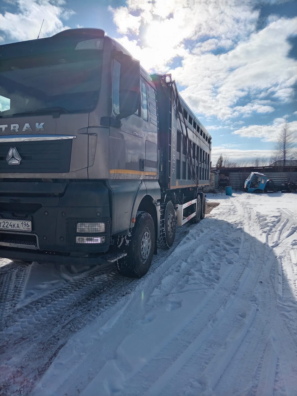 SITRAK C7H 8x4 Самосвал 2024 г. - фото 3