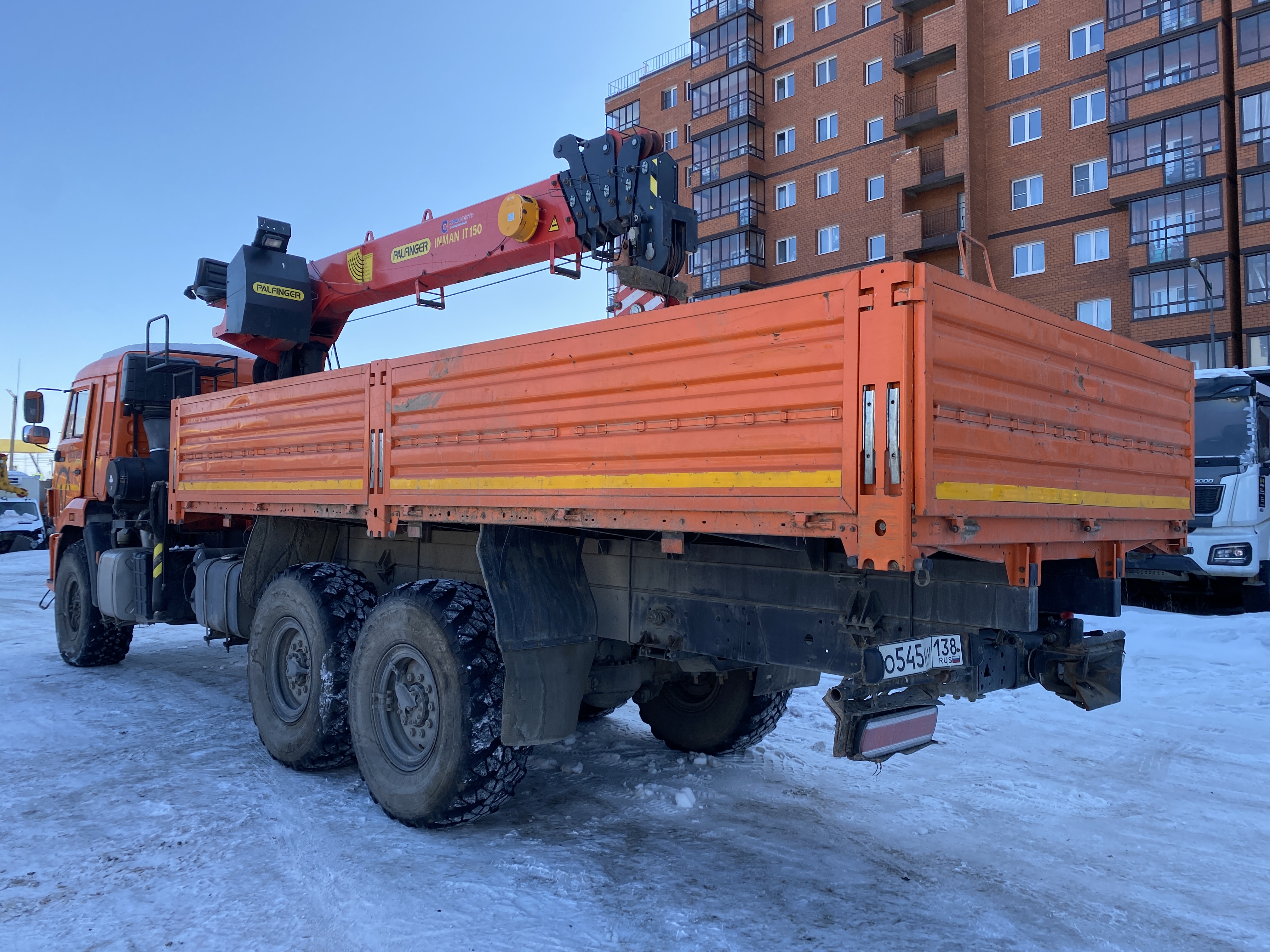 Кран центр "КАМАЗ" 659100 на шасси КамАЗ 43118 6x6 Бортовой с КМУ 2022 г. - фото 4