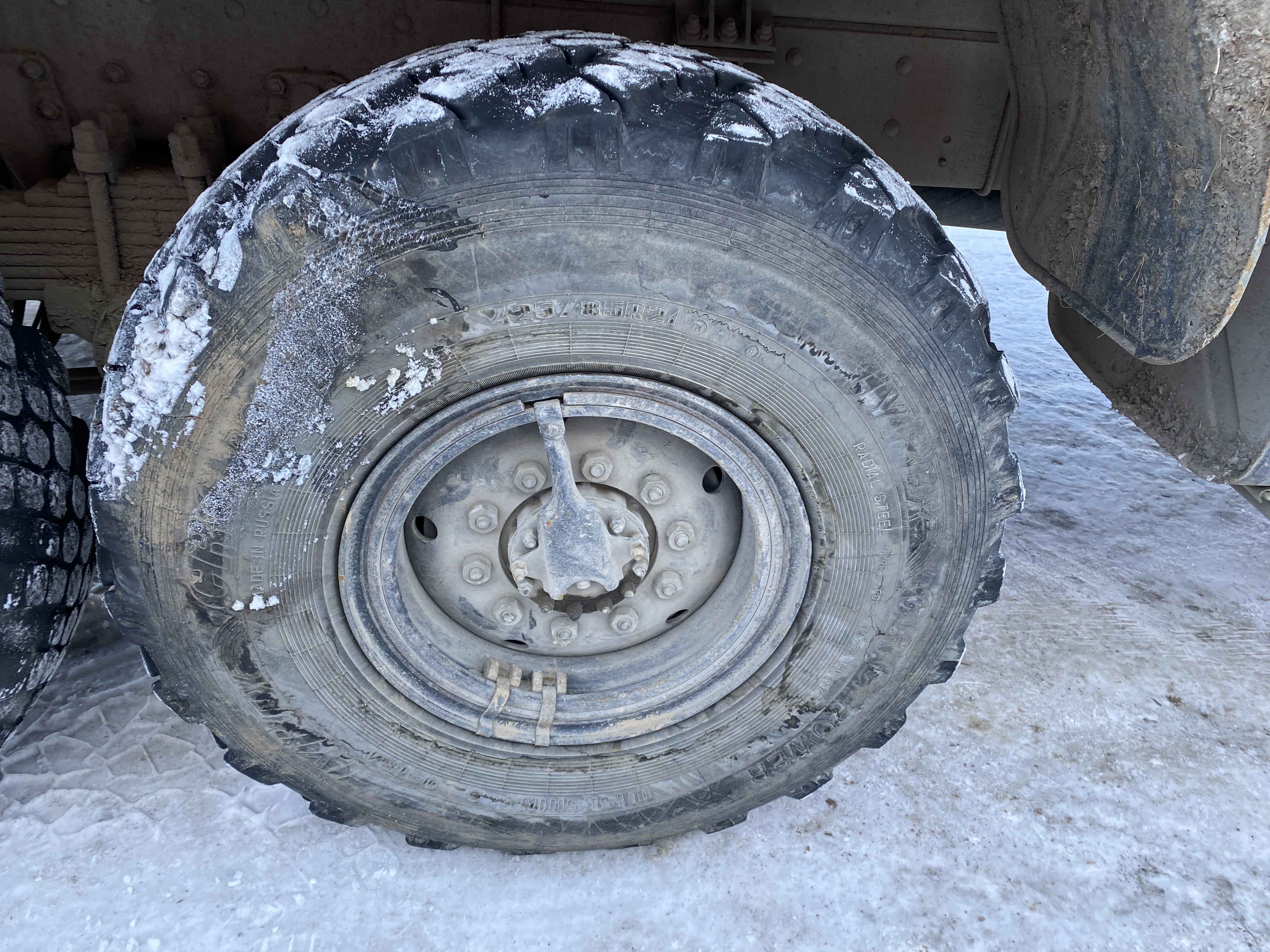 Кран центр "КАМАЗ" 659100 на шасси КамАЗ 43118 6x6 Бортовой с КМУ 2022 г. - фото 11