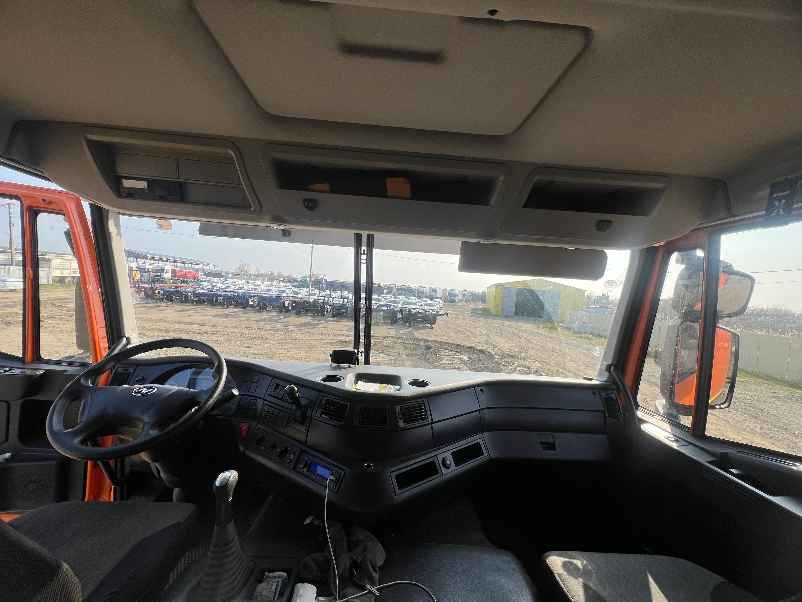 КАРВИНГ 3370* на шасси HONGYAN CQ3346 6x4 Бортовой с КМУ 2023 г. - фото 8