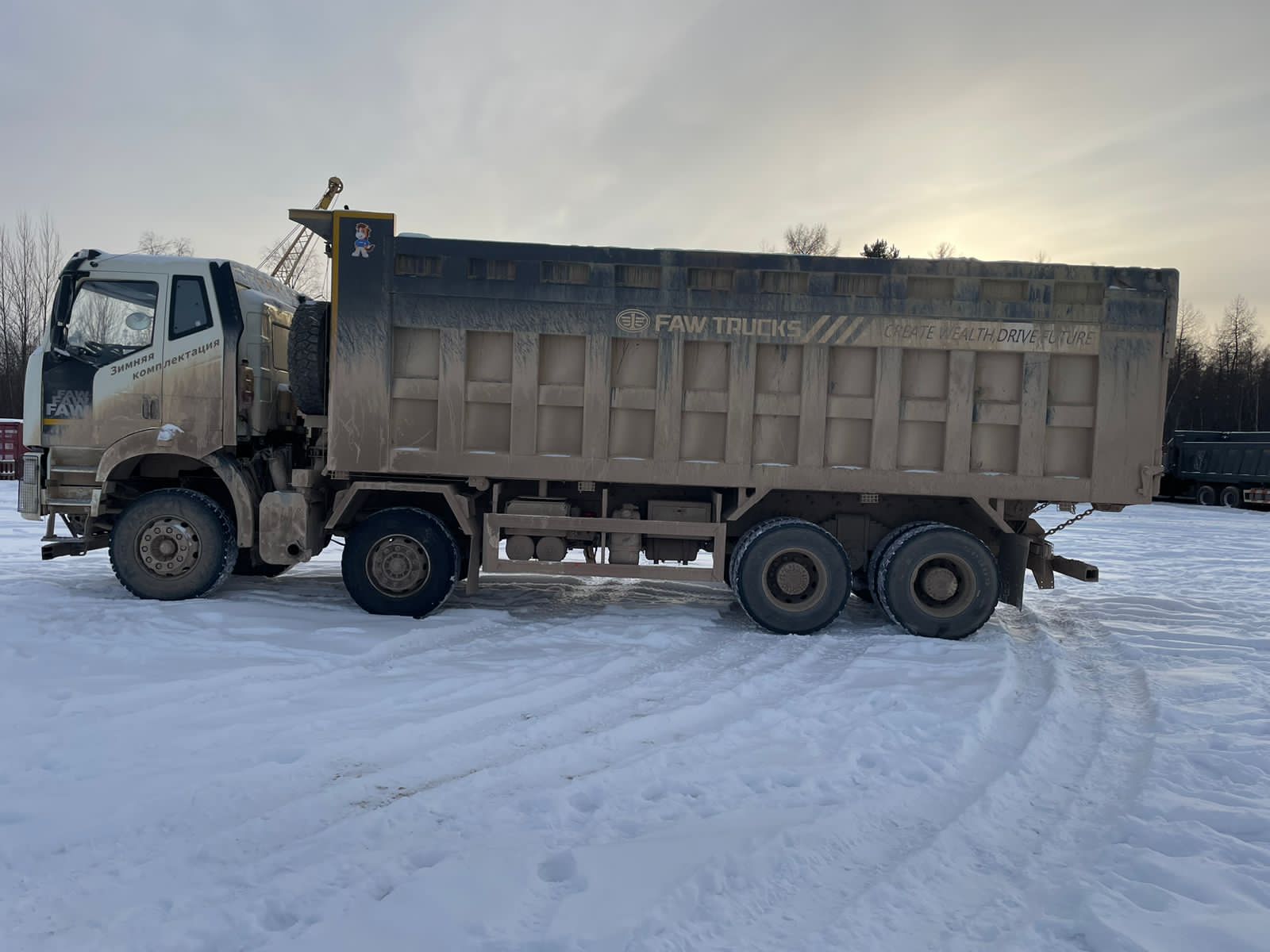 FAW J6 8x4 Самосвал 2024 г. - фото 4