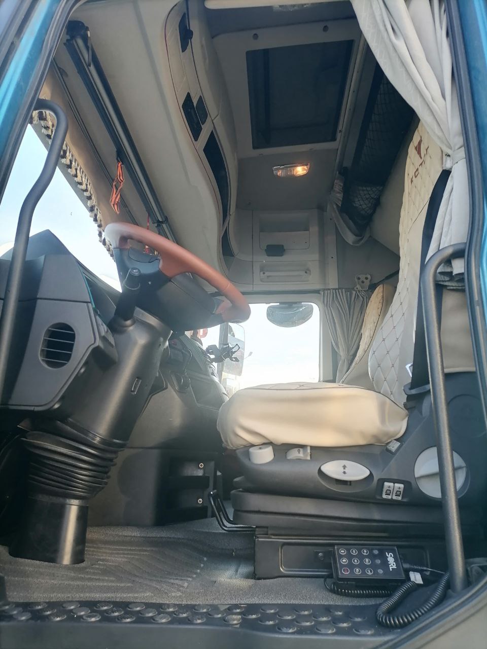 Foton AUMAN 4x2 Седельный тягач 2023 г. - фото 9