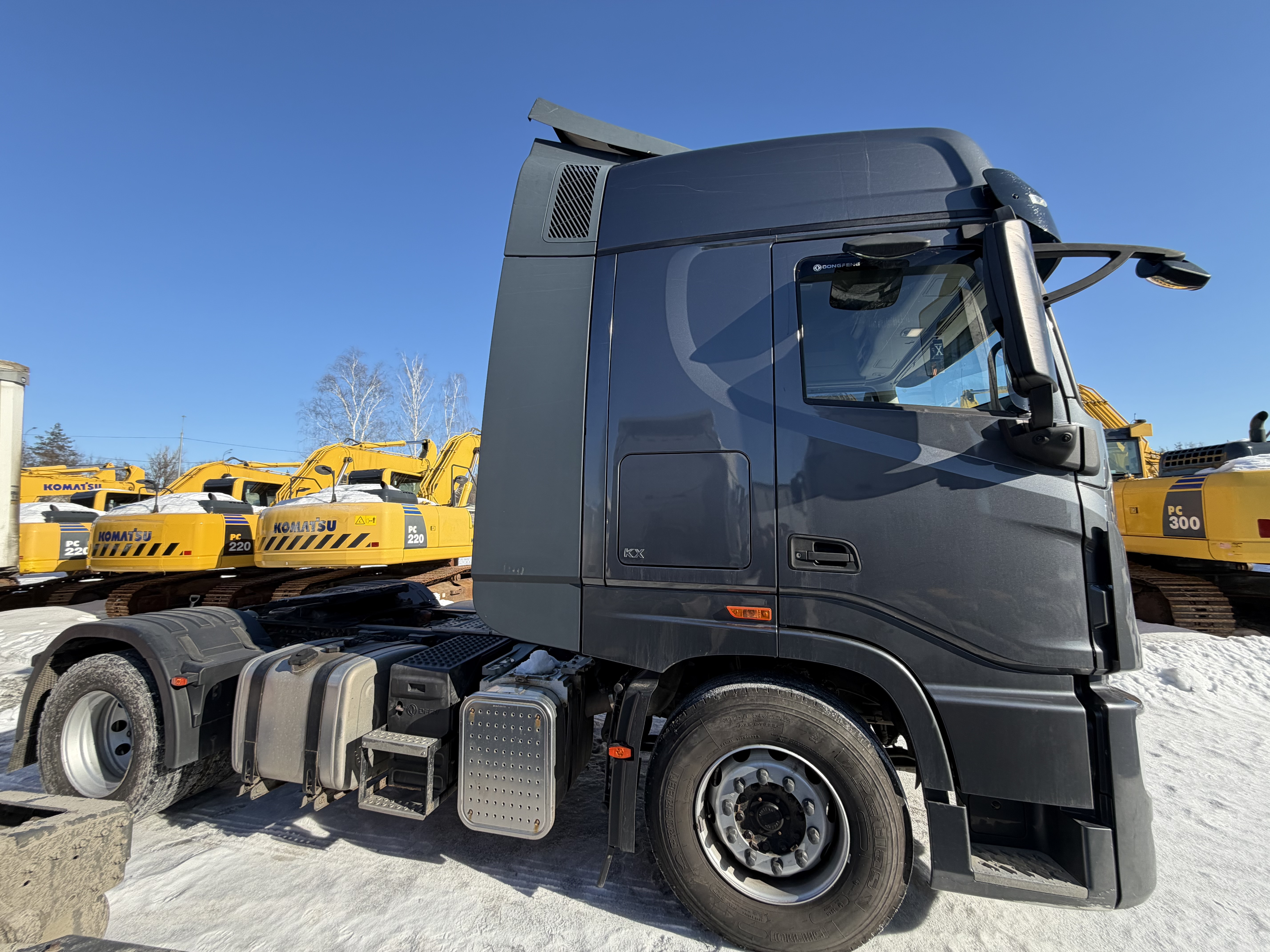 DongFeng KX 4x2 Седельный тягач 2023 г. - фото 2