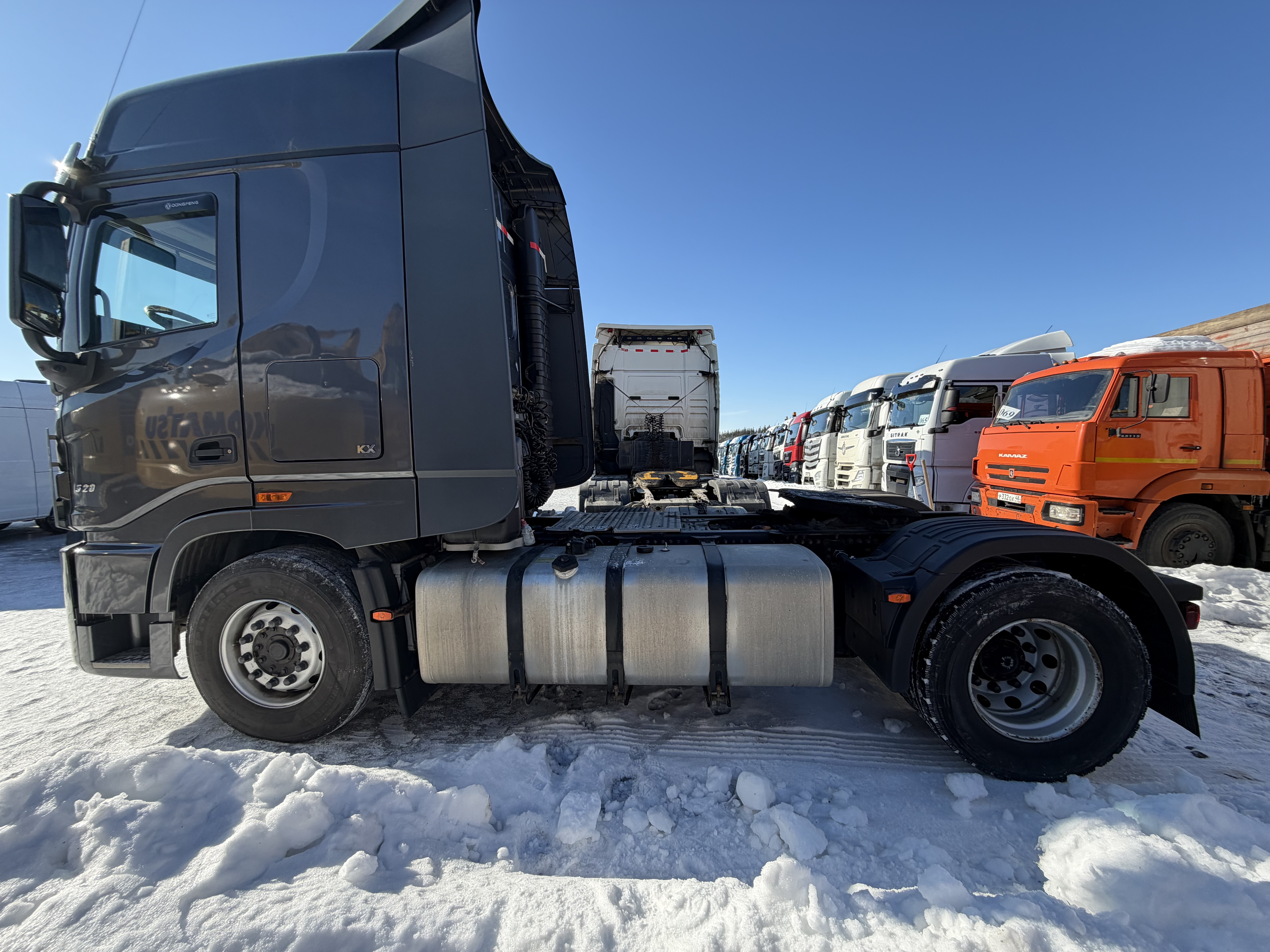 DongFeng KX 4x2 Седельный тягач 2023 г. - фото 3