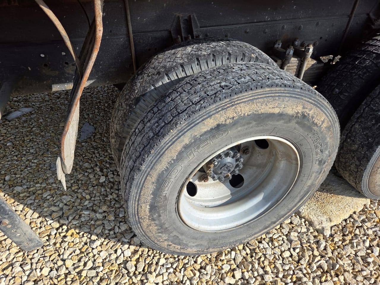 Кран центр "КАМАЗ" 6590* на шасси КамАЗ 65115 6x4 Бортовой с КМУ 2022 г. - фото 17