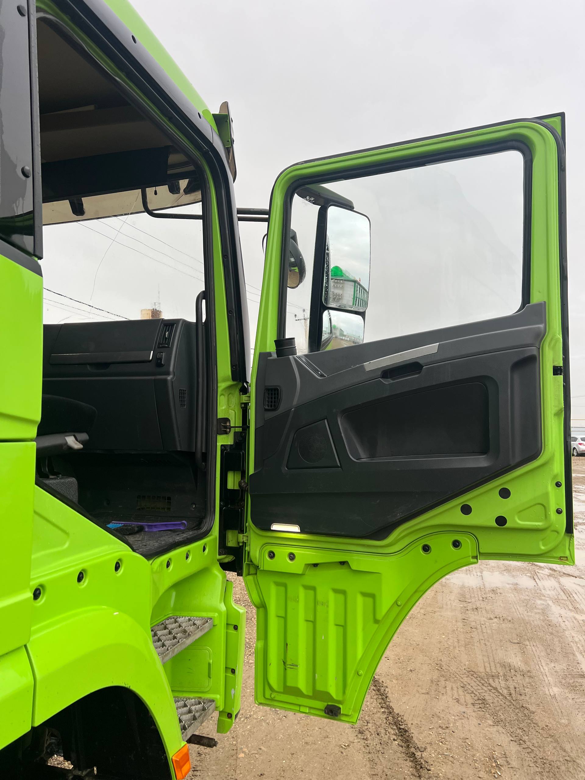 Shacman (Shaanxi) SX* 6x4 Самосвал 2023 г. - фото 8