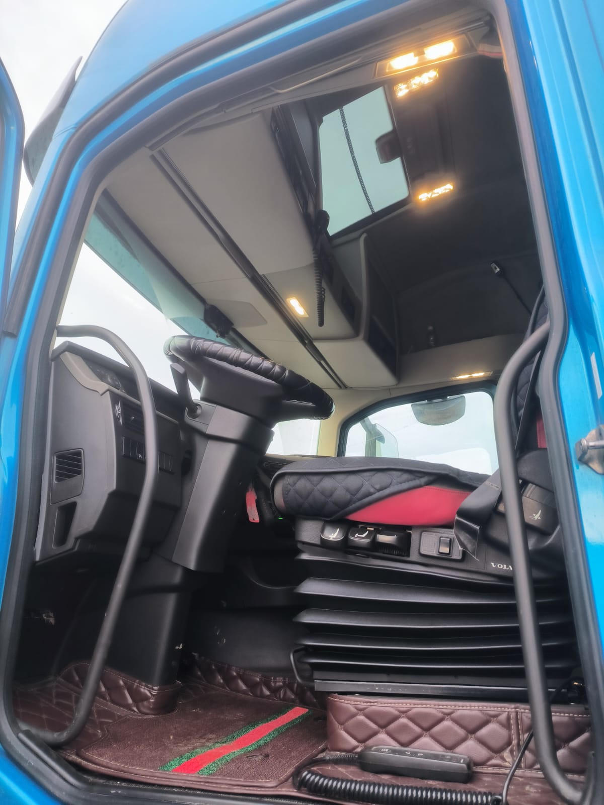 Volvo FH 4x2 Седельный тягач 2020 г. - фото 6