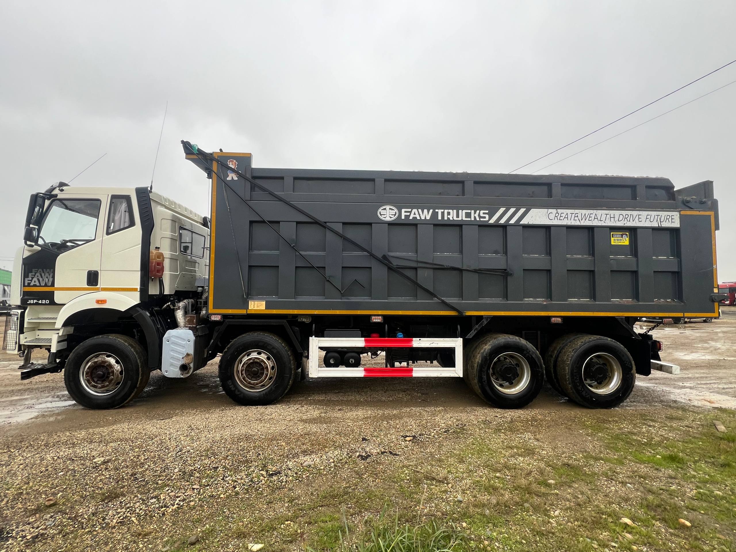 FAW CA 3310 8x4 Самосвал_не актуально 2023 г. - фото 3