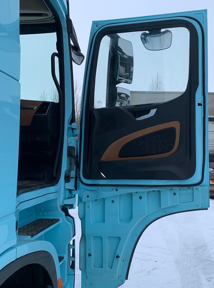 Shacman (Shaanxi) SX* 4x2 Седельный тягач 2023 г. - фото 10