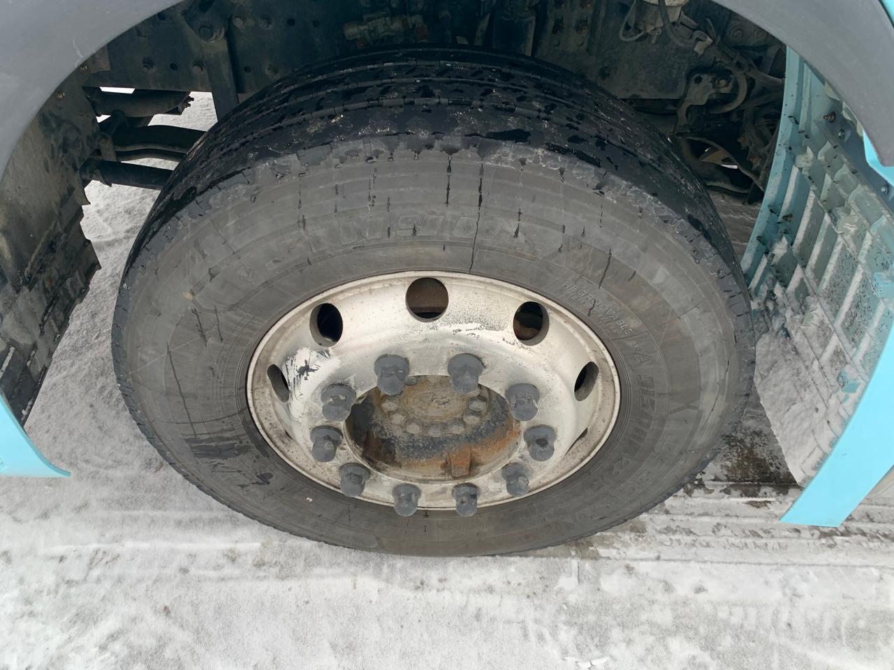 Shacman (Shaanxi) SX* 4x2 Седельный тягач 2023 г. - фото 20