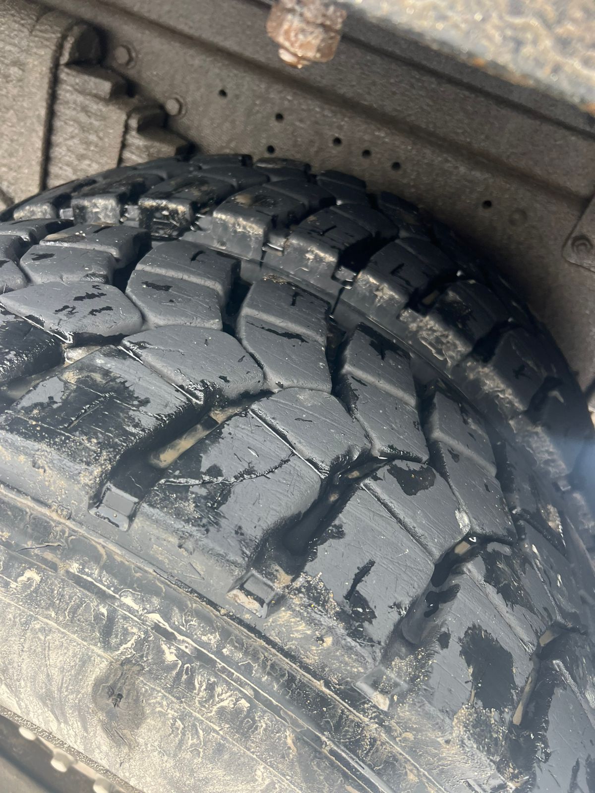 Строительные подъемные машины (СПМ) 7327* на шасси FAW CA 3250 6x4 Бортовой с КМУ 2023 г. - фото 14