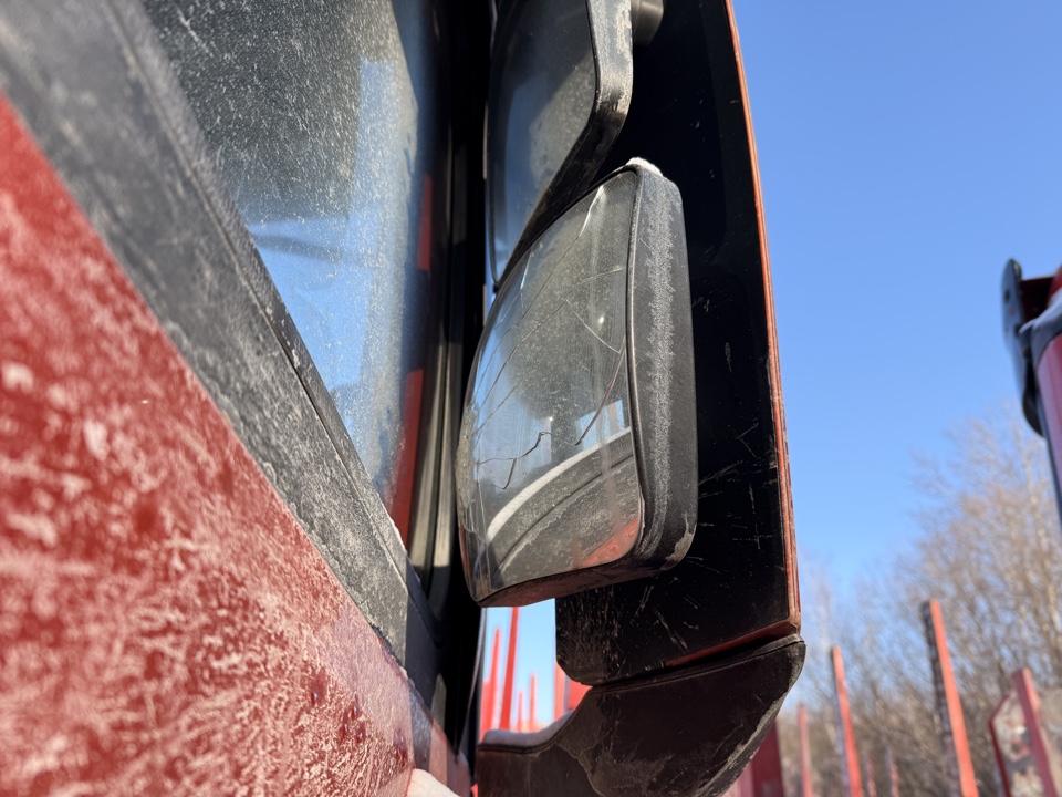 Shacman (Shaanxi) SX* 6x6 Седельный тягач 2023 г. - фото 8