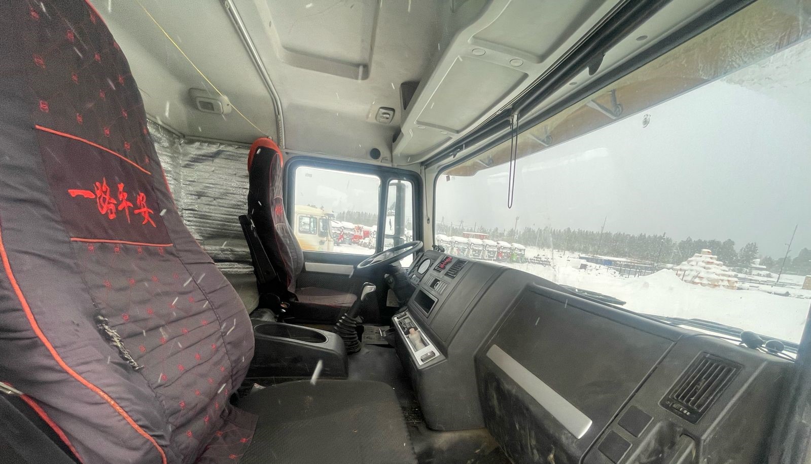 Shacman (Shaanxi) SX* 6x6 Самосвал 2022 г. - фото 13