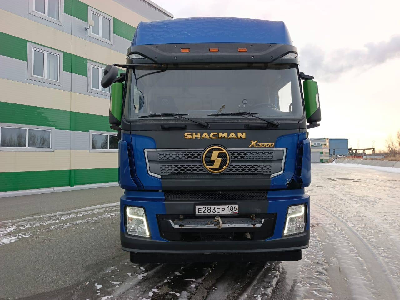 Shacman (Shaanxi) SX* 6x4 Седельный тягач 2022 г.