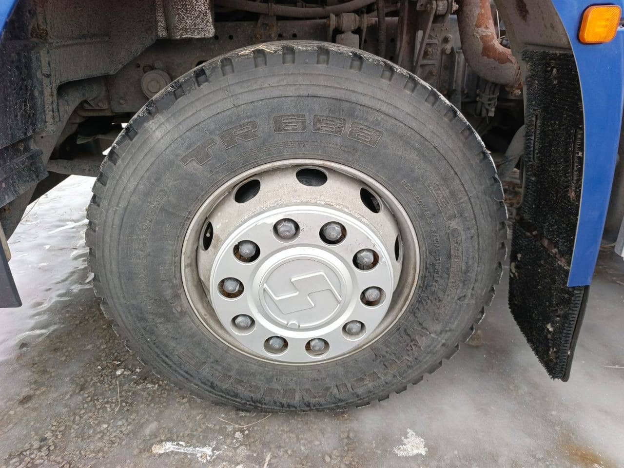 Shacman (Shaanxi) SX* 6x4 Седельный тягач 2022 г. - фото 10