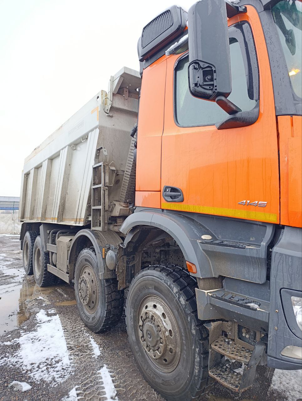 Mercedes-Benz Arocs 8x8 Самосвал 2021 г. - фото 2