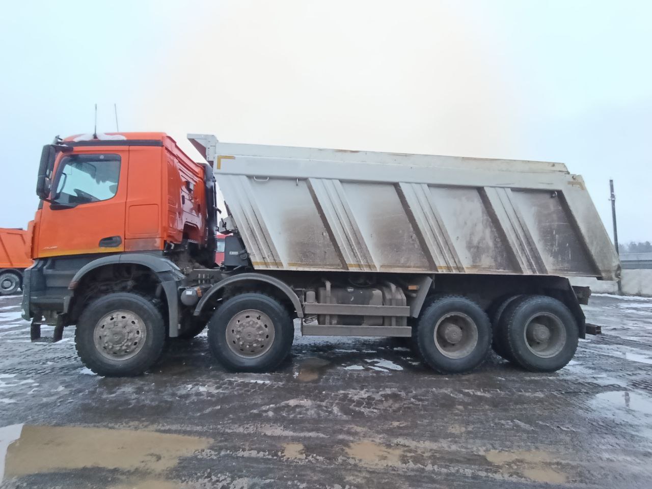 Mercedes-Benz Arocs 8x8 Самосвал 2021 г. - фото 2