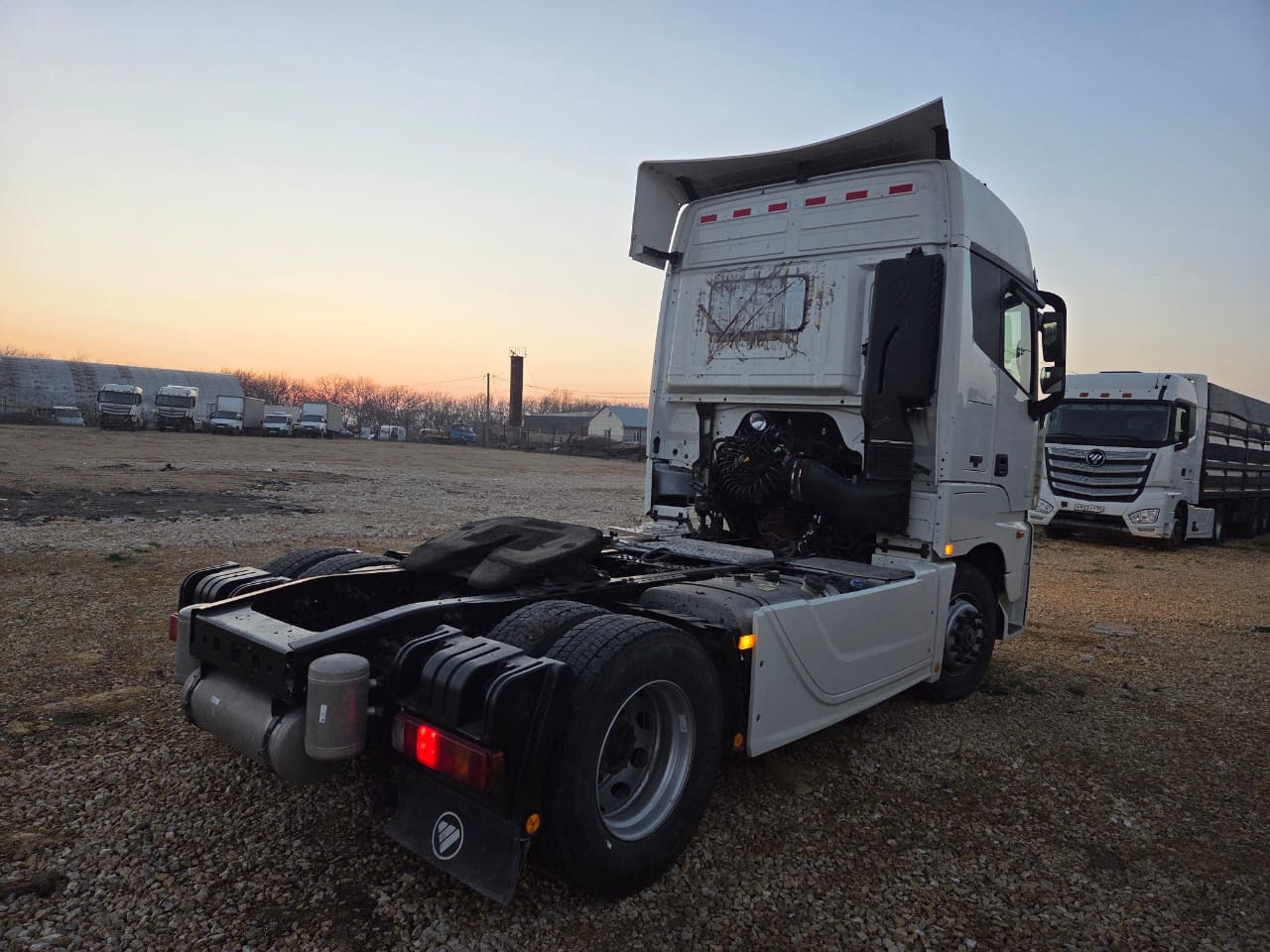 Foton AUMAN 4x2 Седельный тягач 2023 г. - фото 6