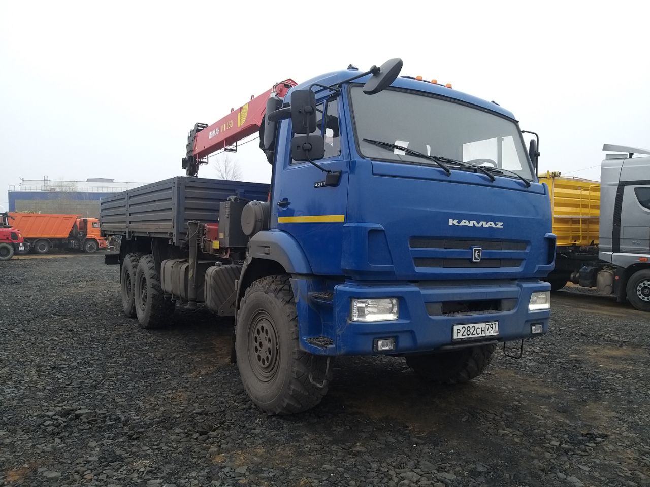 КамАЗ 43118 6x6 Бортовой с КМУ 2024 г. - фото 3