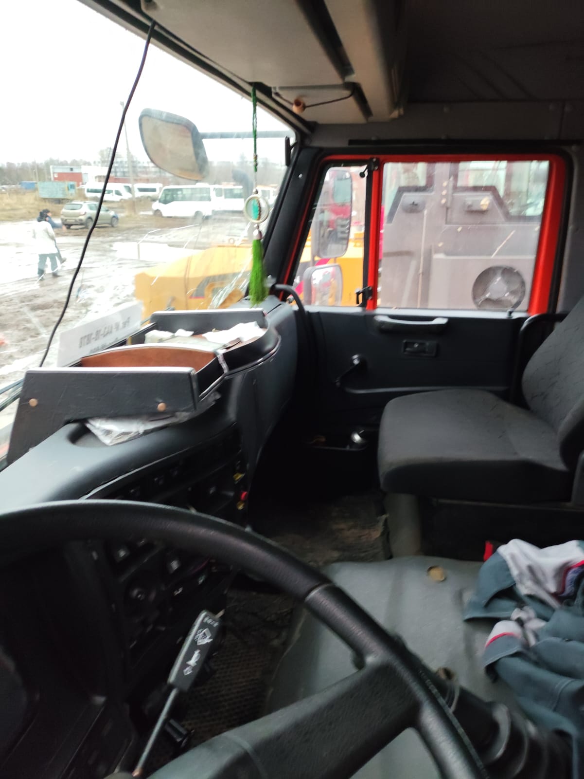 КамАЗ 43118 6x6 Бортовой с КМУ 2022 г. - фото 11