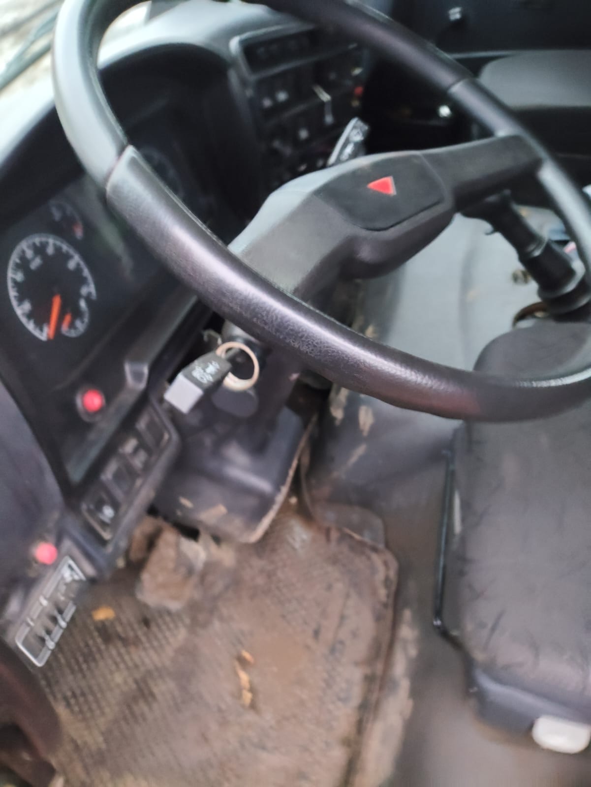 КамАЗ 43118 6x6 Бортовой с КМУ 2022 г. - фото 12