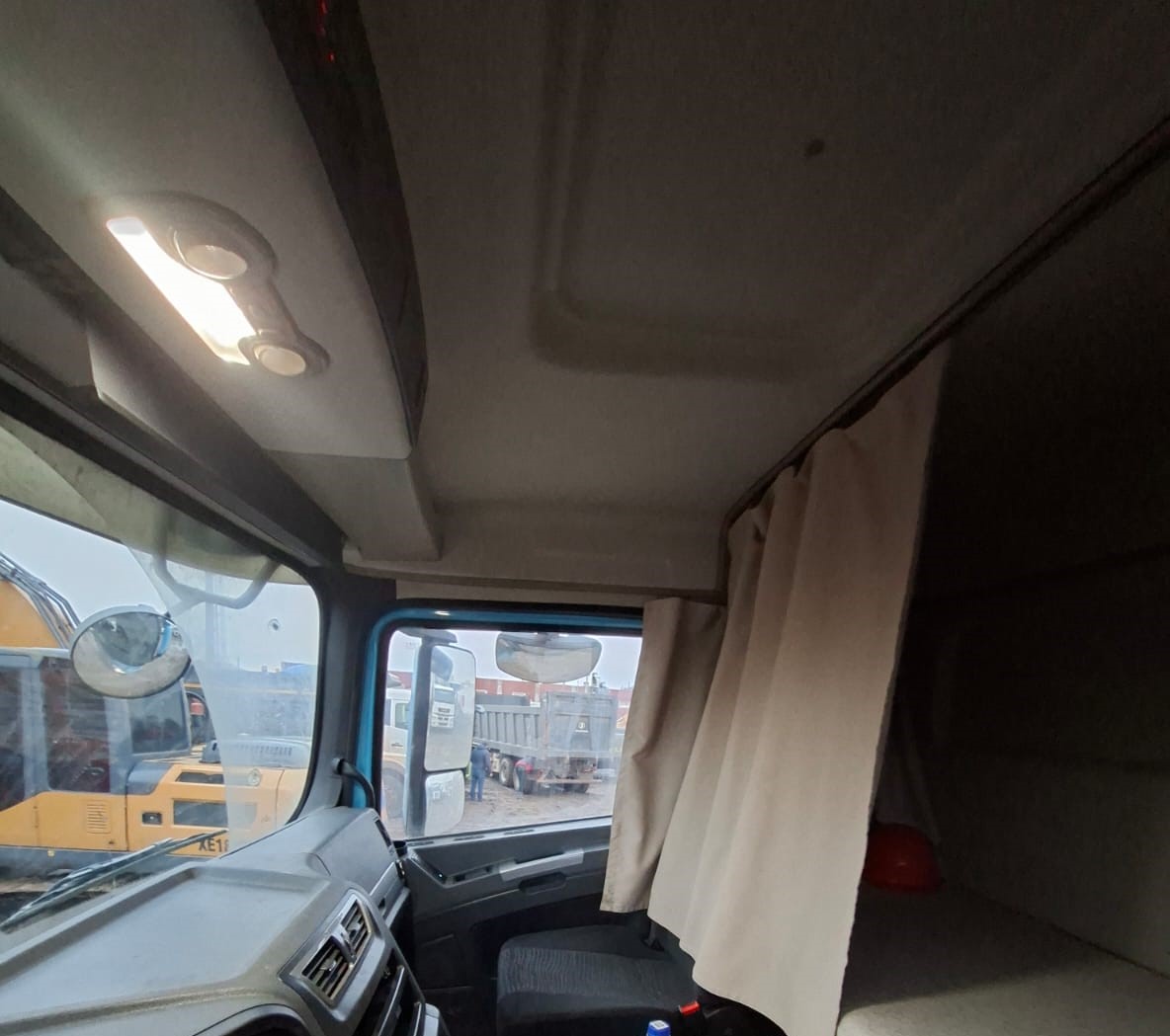 Shacman (Shaanxi) SX* 6x6 Седельный тягач 2023 г. - фото 5