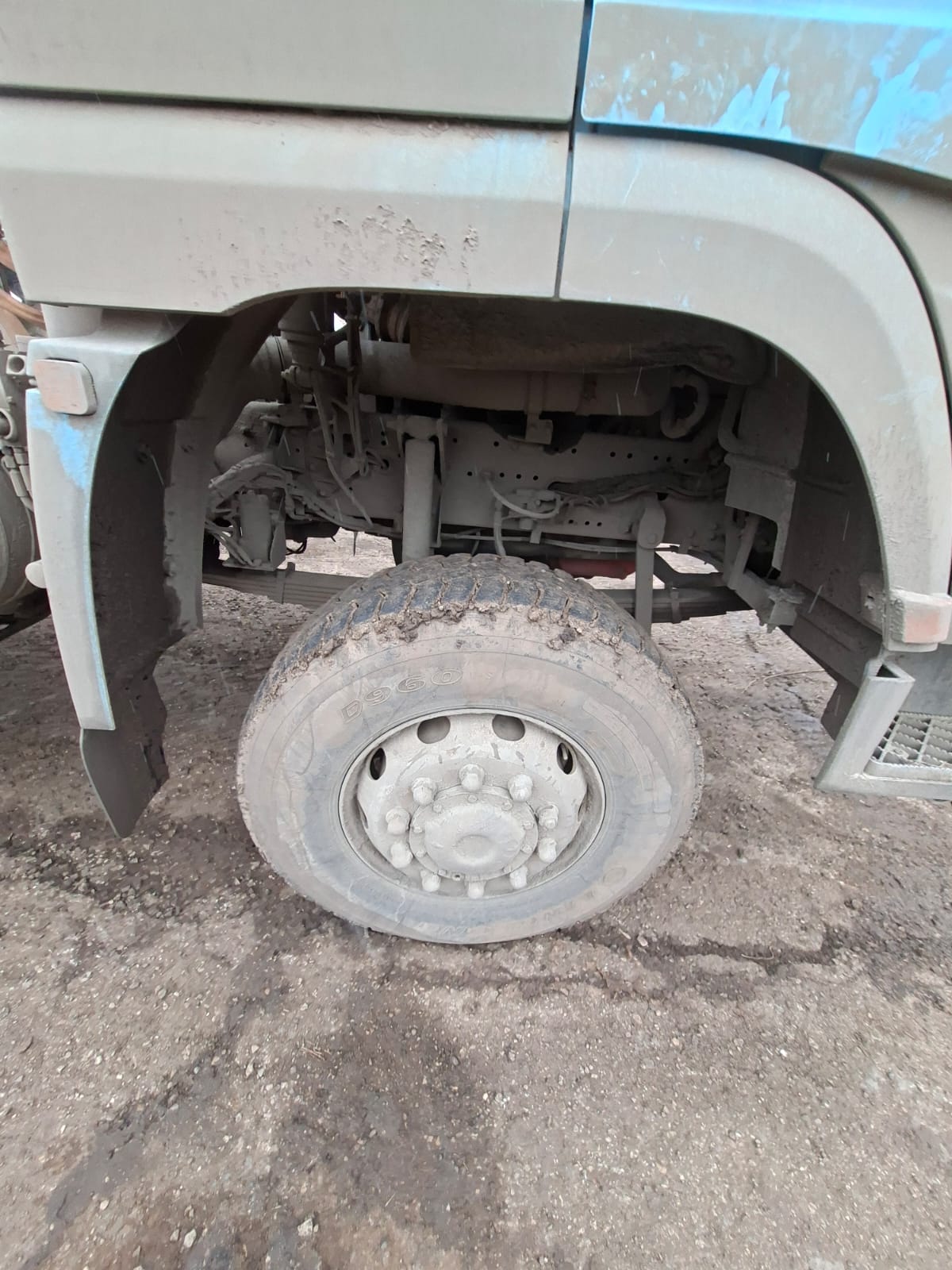 Shacman (Shaanxi) SX* 6x6 Седельный тягач 2023 г. - фото 8