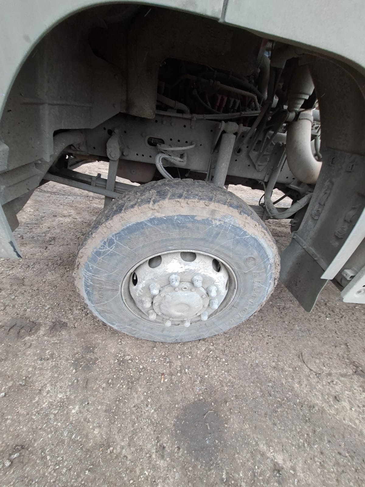 Shacman (Shaanxi) SX* 6x6 Седельный тягач 2023 г. - фото 9