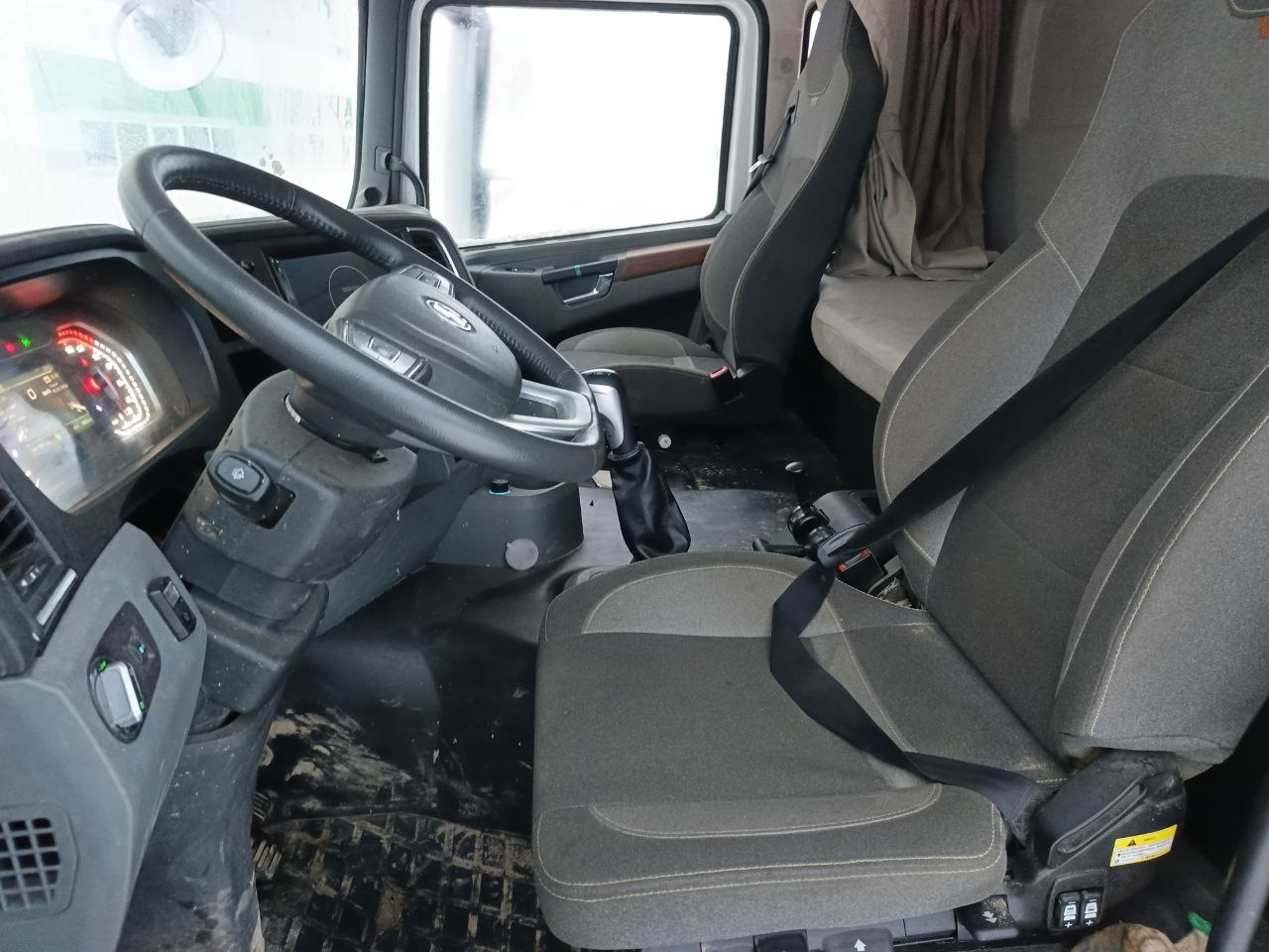 Shacman (Shaanxi) SX* 6x6 Самосвал 2023 г. - фото 11