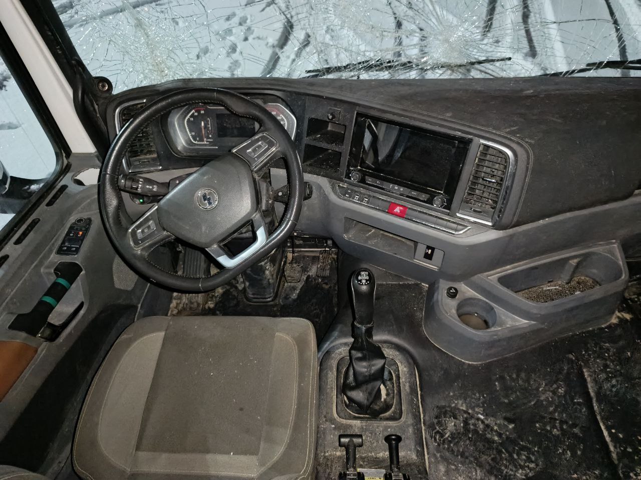 Shacman (Shaanxi) SX* 6x6 Самосвал 2023 г. - фото 11