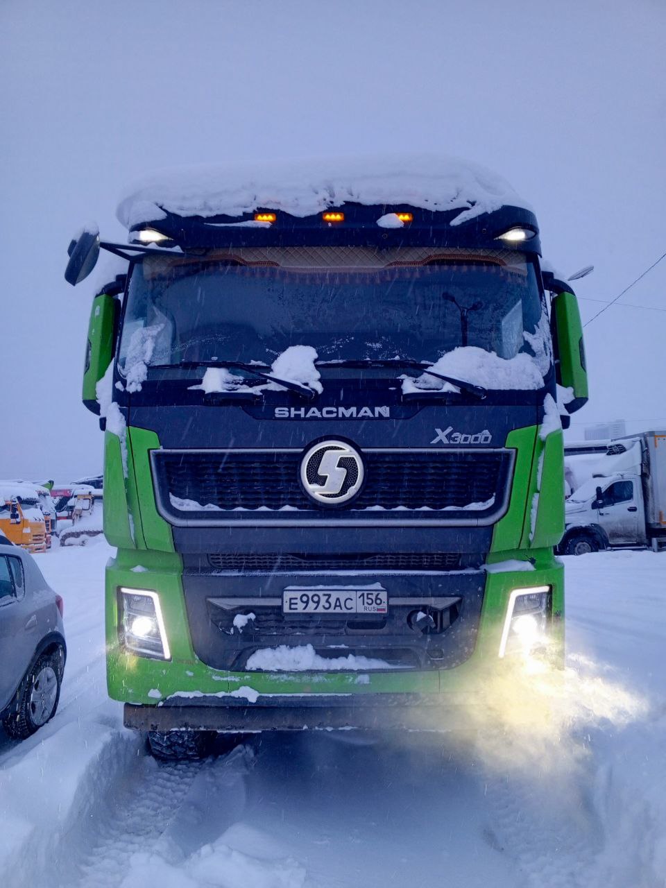 Shacman (Shaanxi) SX* 6x6 Седельный тягач 2023 г.