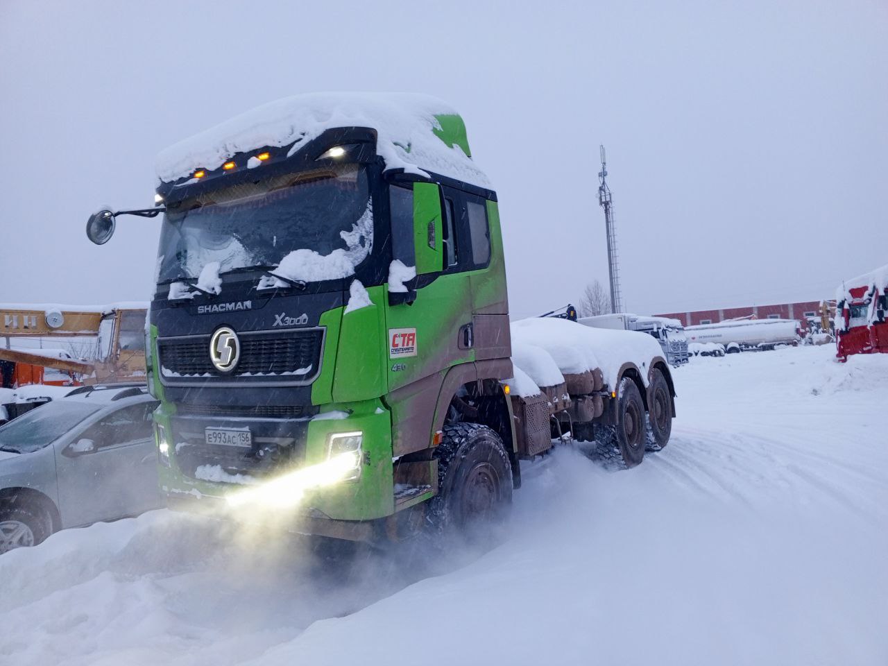Shacman (Shaanxi) SX* 6x6 Седельный тягач 2023 г. - фото 3
