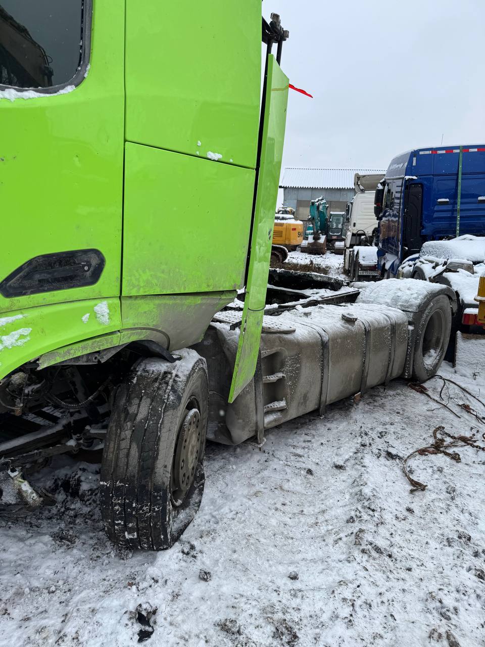 Shacman (Shaanxi) SX* 4x2 Седельный тягач 2023 г. - фото 4