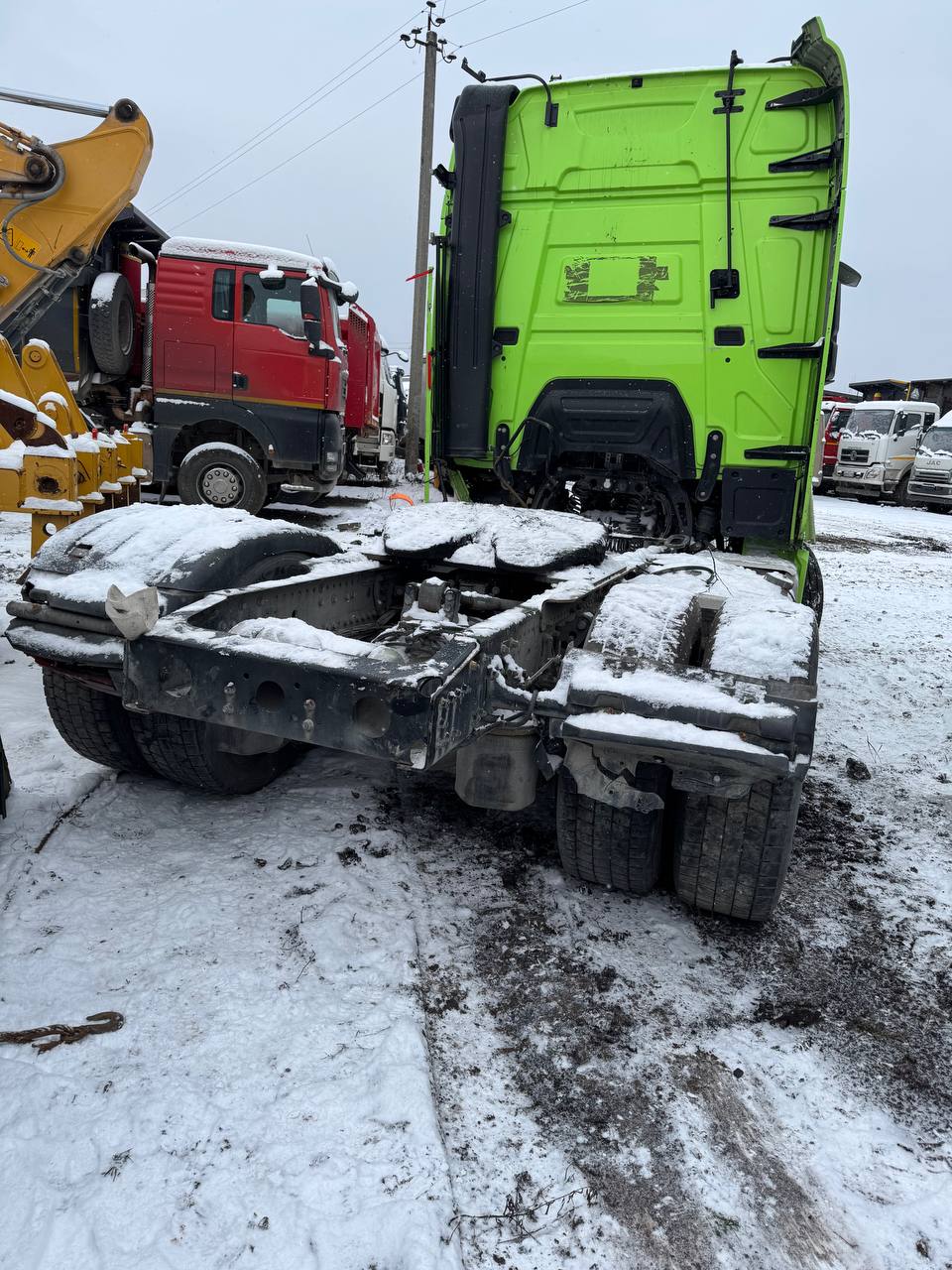 Shacman (Shaanxi) SX* 4x2 Седельный тягач 2023 г. - фото 5