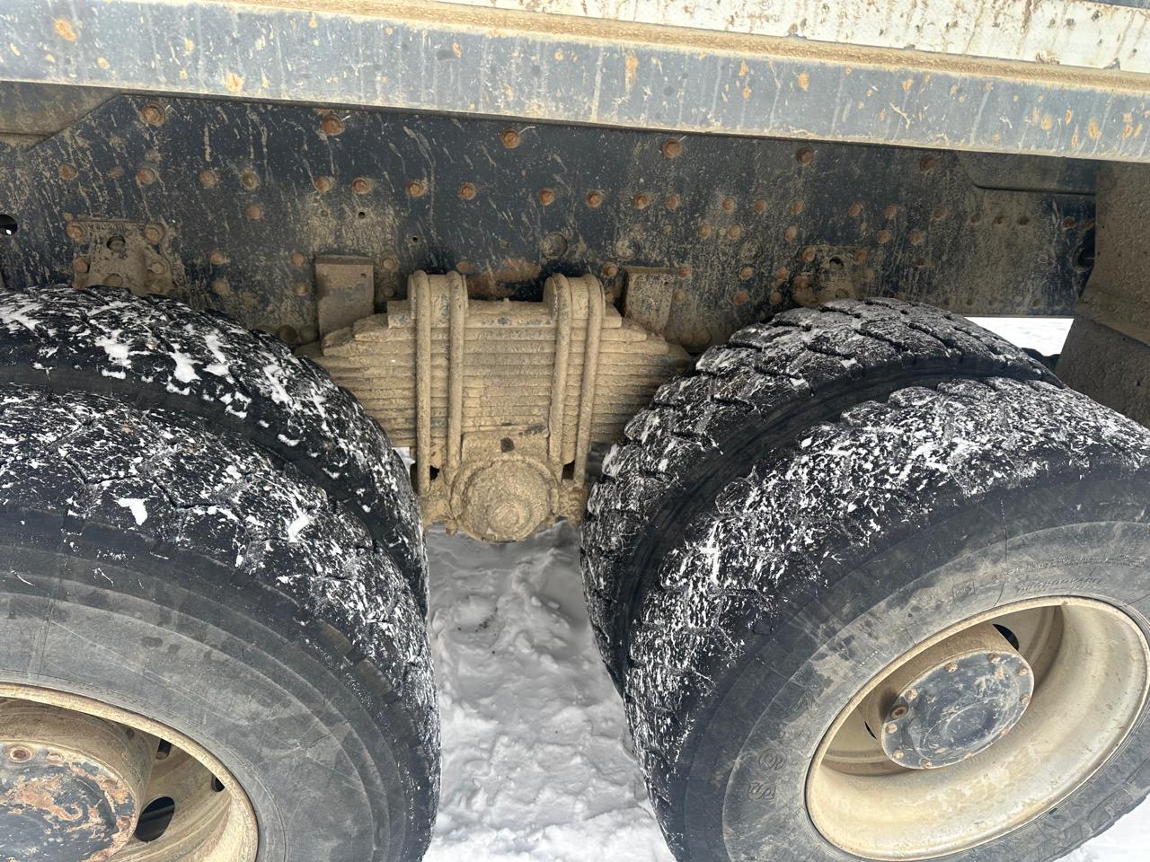 Shacman (Shaanxi) SX* 6x6 Самосвал 2023 г. - фото 10